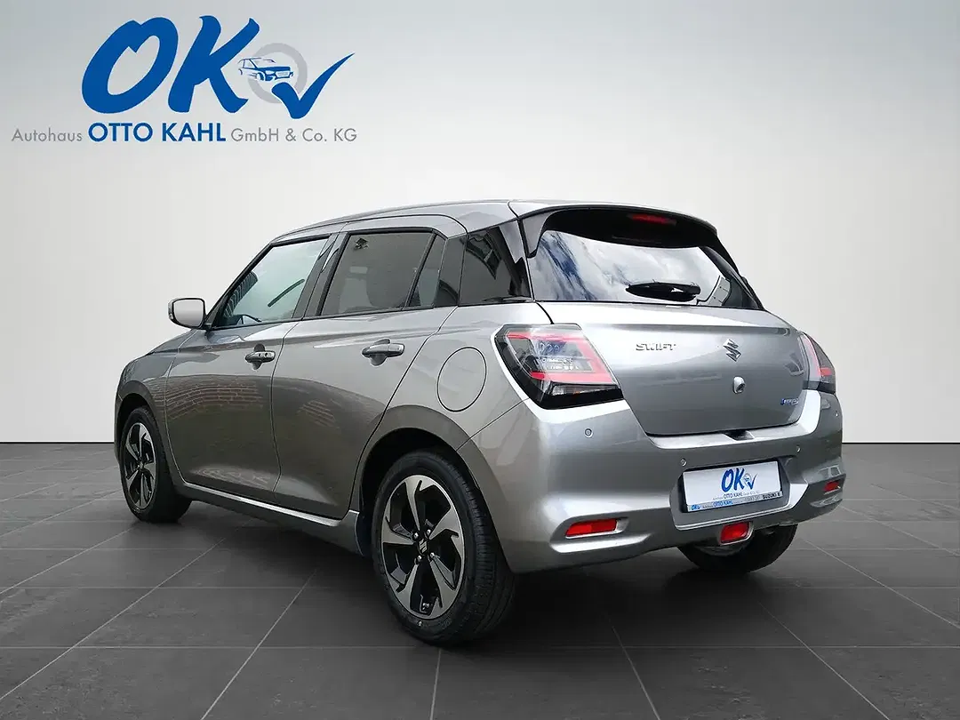 Suzuki Swift - Thumbnail 4