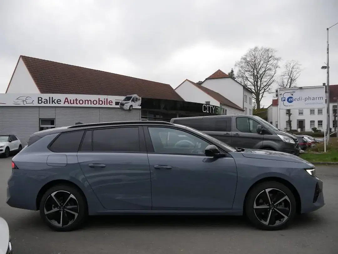 Opel Astra - Thumbnail 4