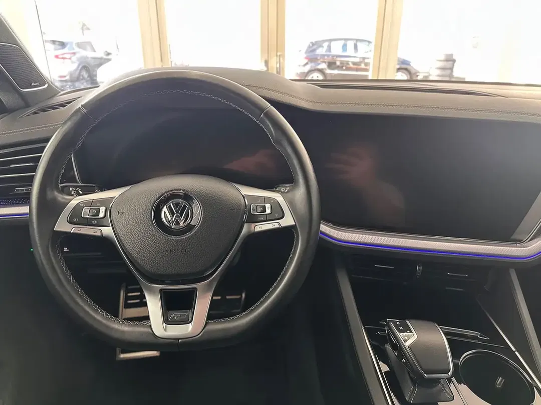 Volkswagen Touareg - Thumbnail 15