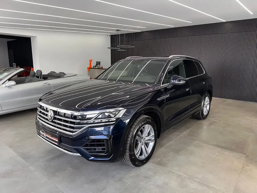 Volkswagen Touareg - Thumbnail 3