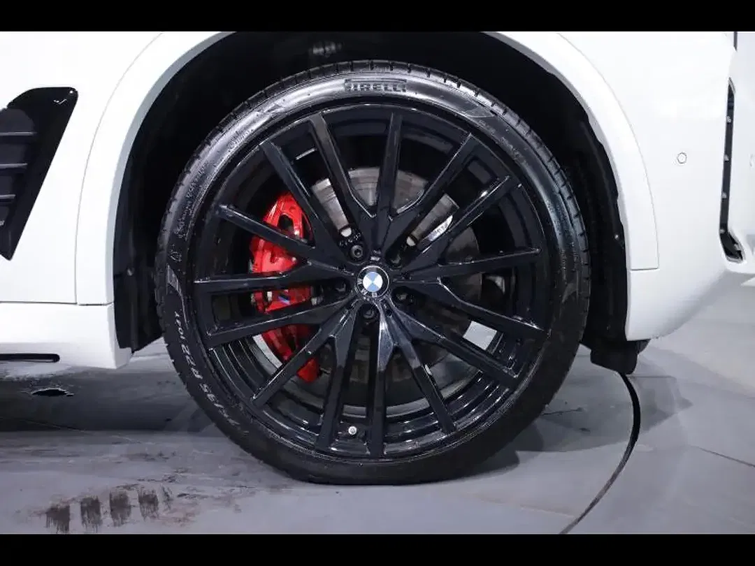 BMW X5 - Thumbnail 8