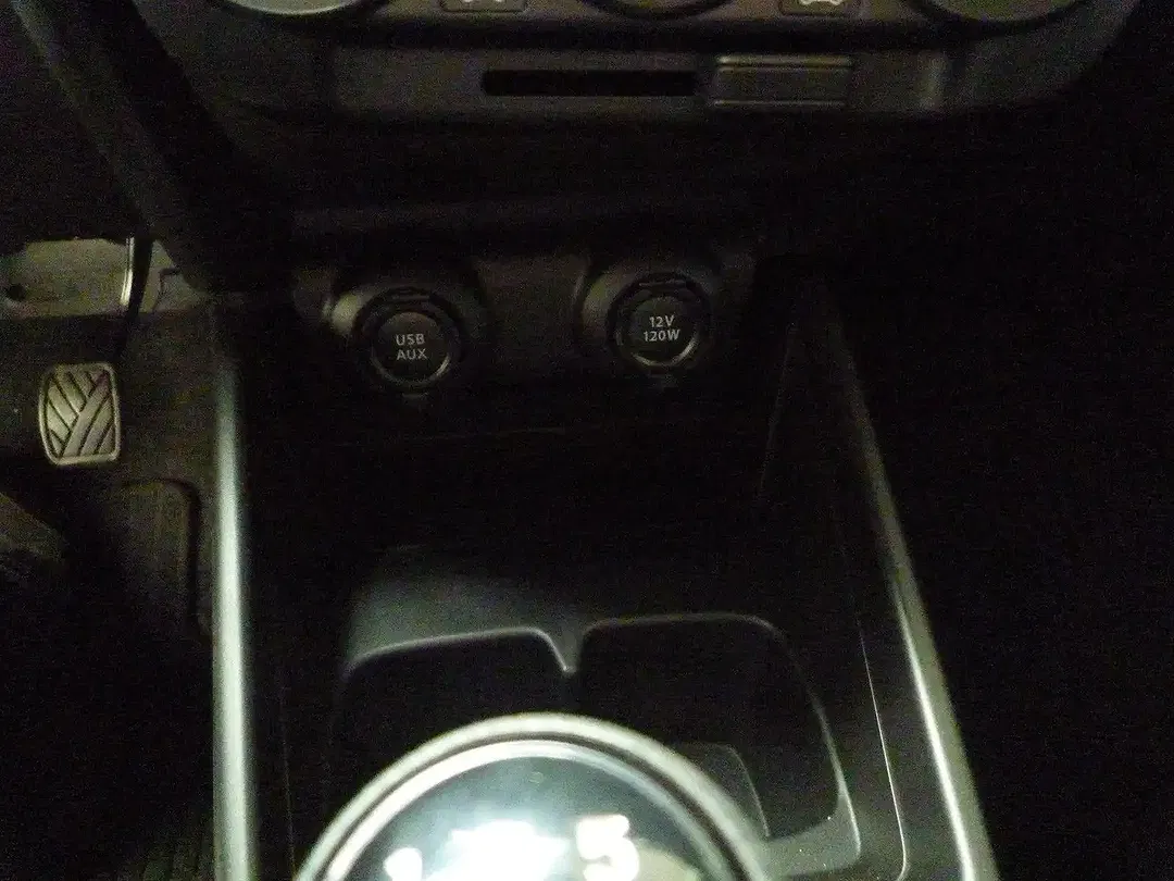 Suzuki Swift - Thumbnail 12