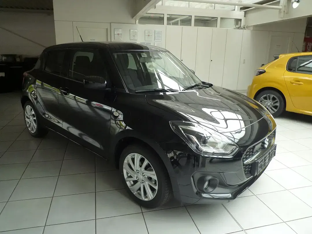 Suzuki Swift - Thumbnail 2