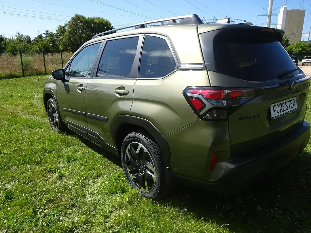 Subaru Forester - Thumbnail 5