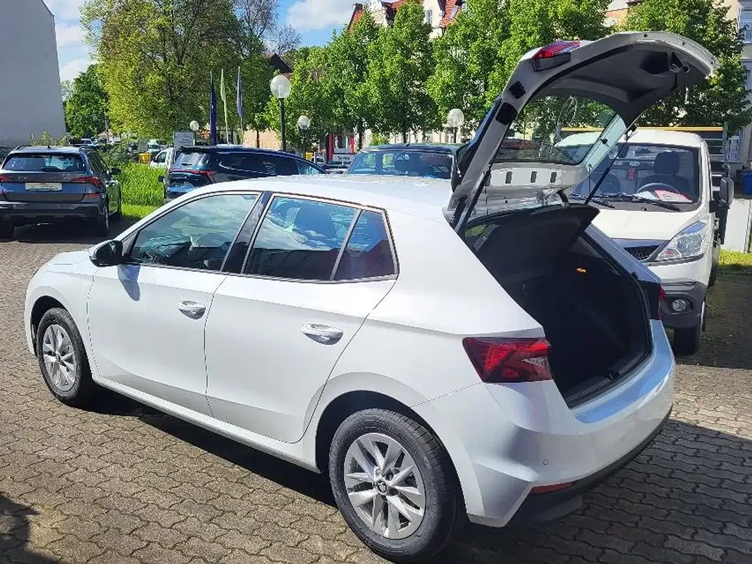 Skoda Fabia - Thumbnail 8