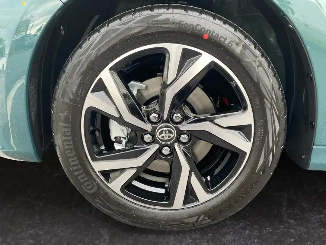 Toyota Yaris - Thumbnail 3