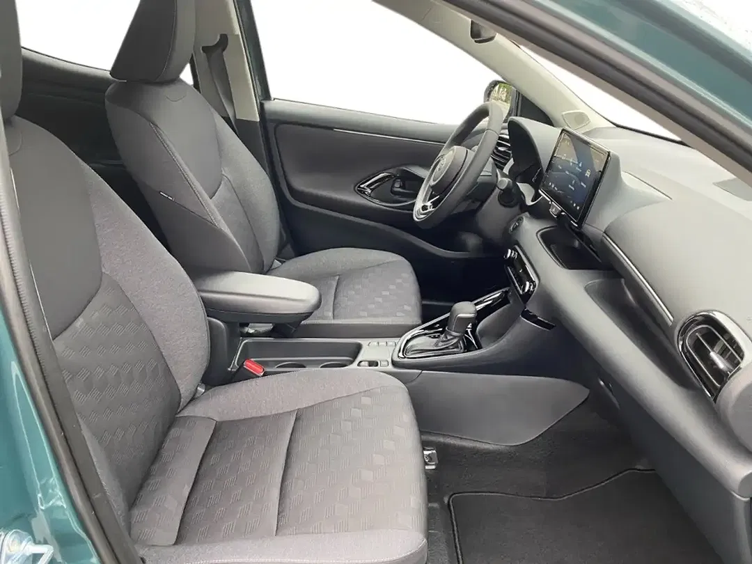 Toyota Yaris - Thumbnail 4