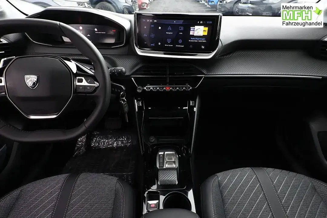 Peugeot 208 - Thumbnail 7