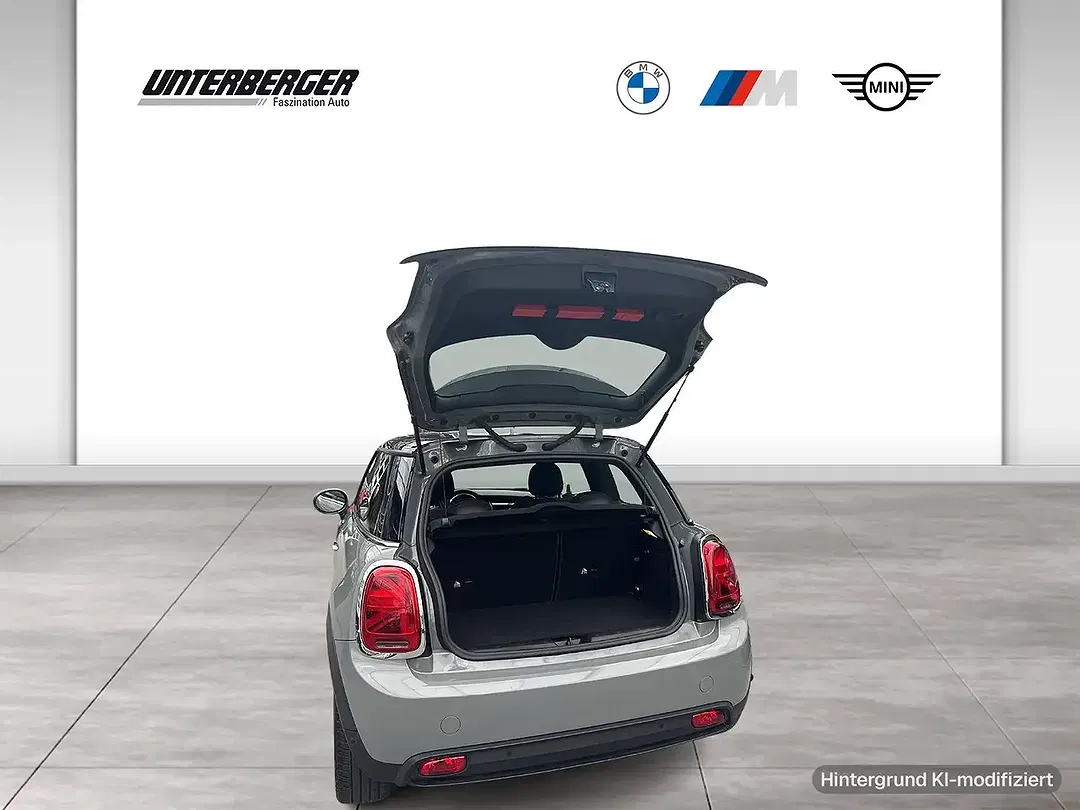 MINI Cooper SE - Thumbnail 12