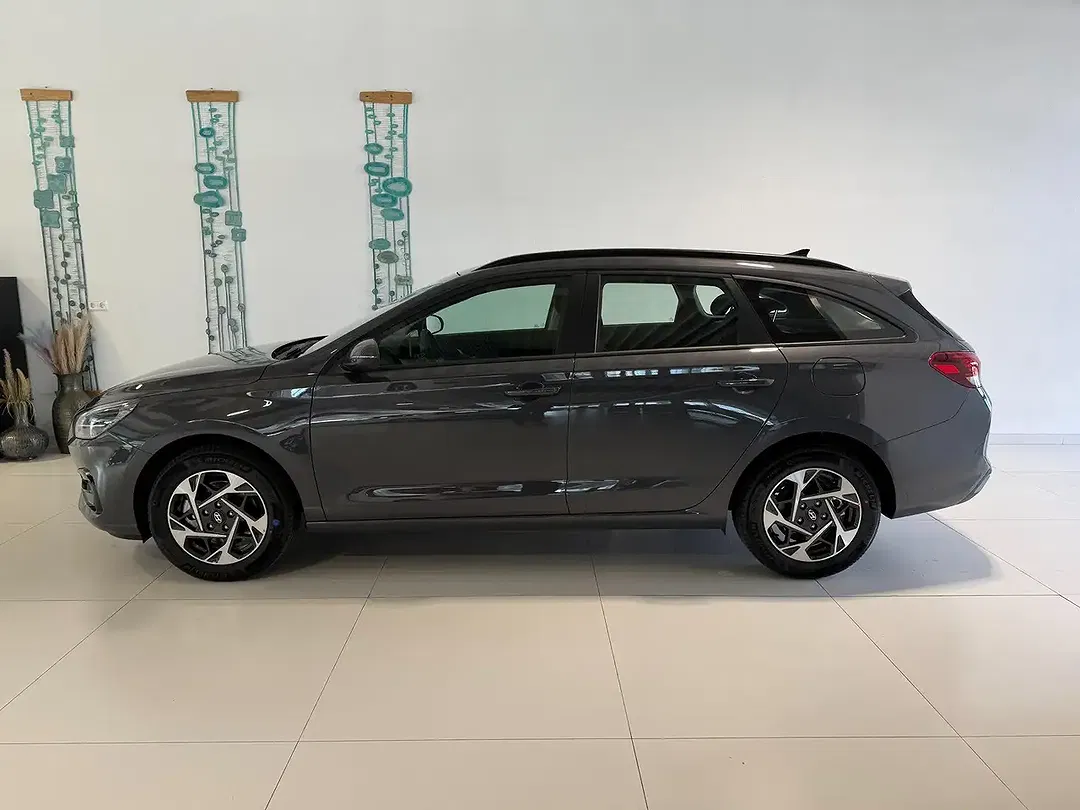 Hyundai i30 - Thumbnail 2