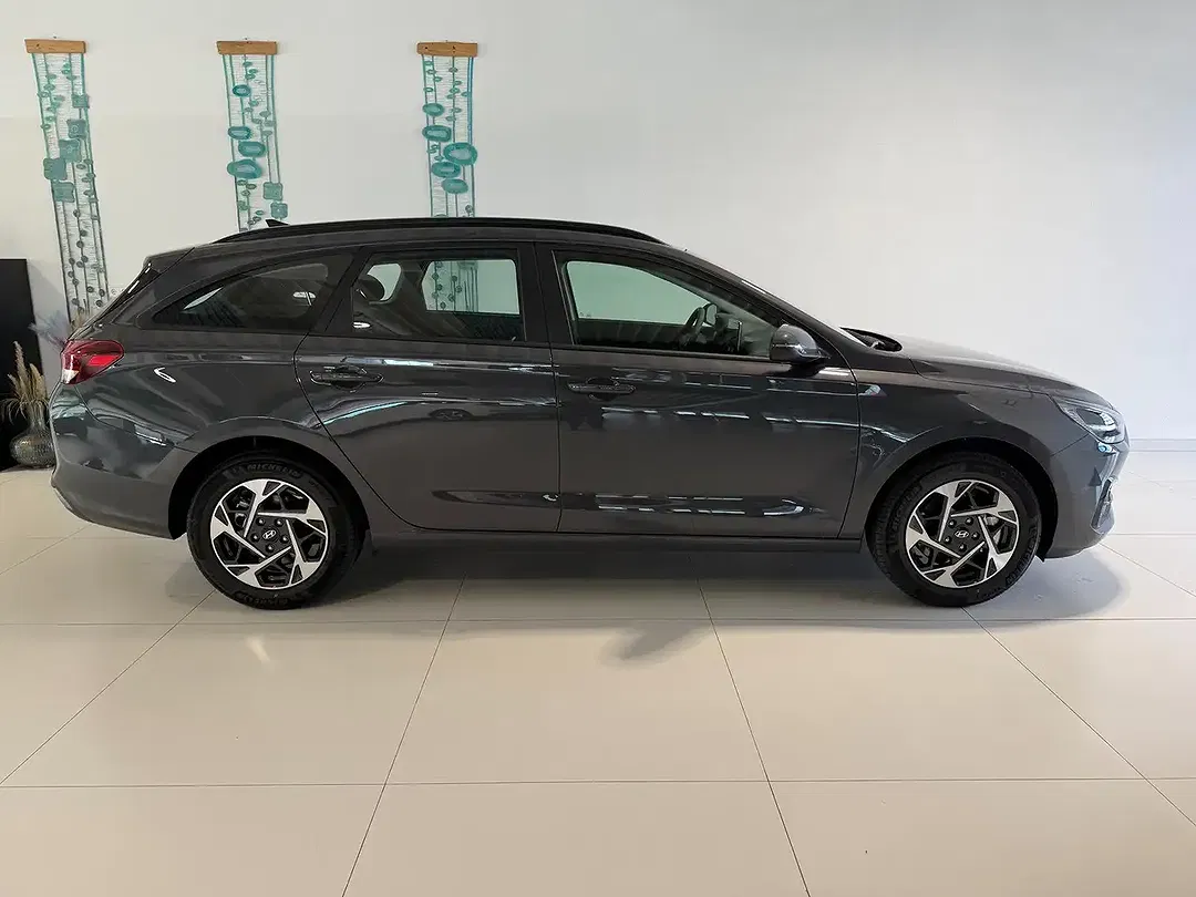 Hyundai i30 - Thumbnail 3