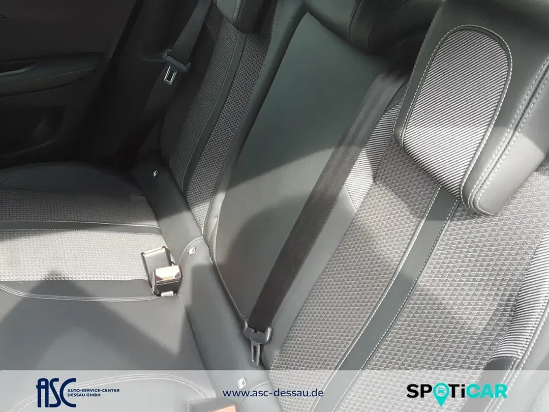Peugeot 2008 - Thumbnail 12
