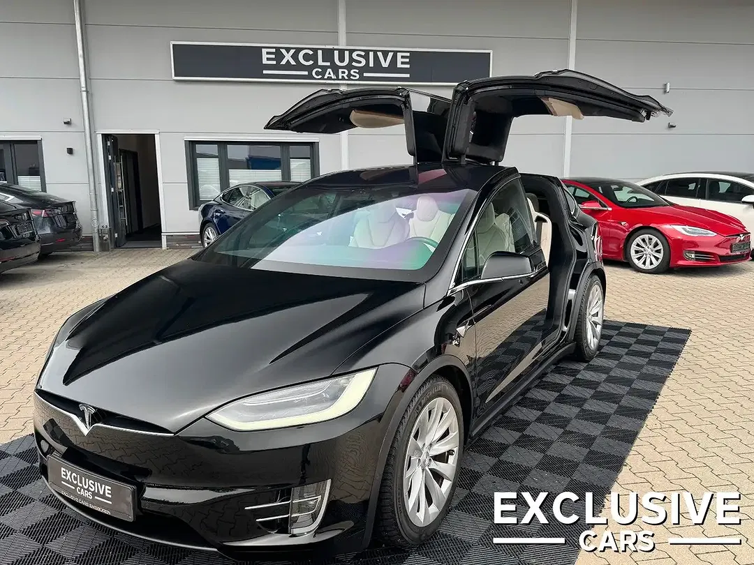 Tesla Model X Raven Long Range
