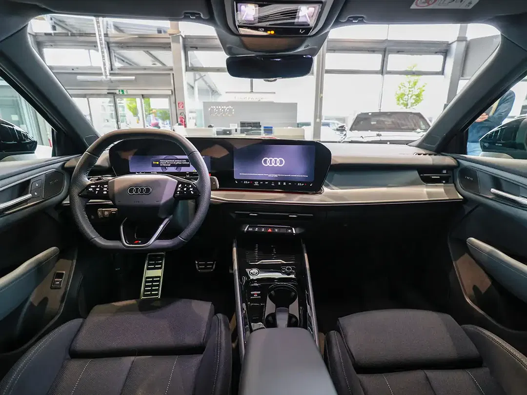 Audi Q3 - Thumbnail 7
