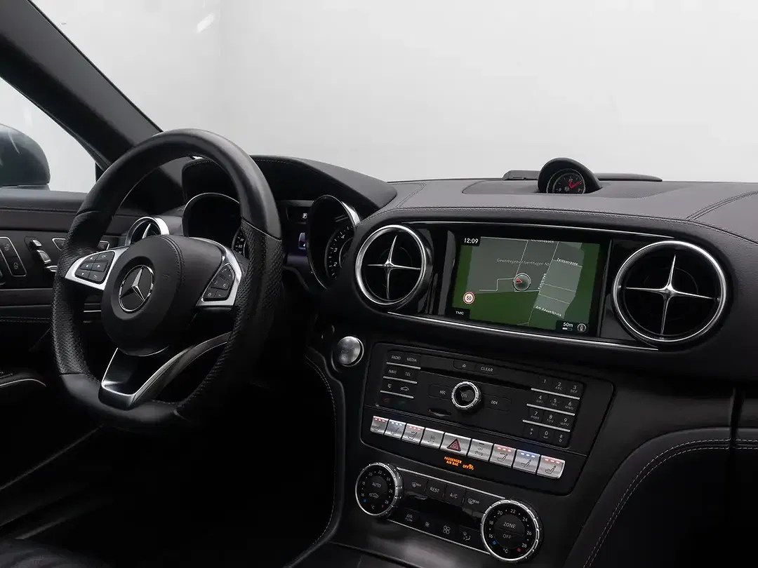 Mercedes-Benz SL 400 - Thumbnail 31