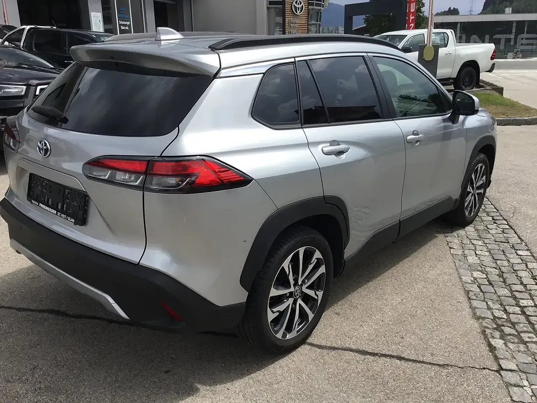 Toyota Corolla Cross - Thumbnail 4