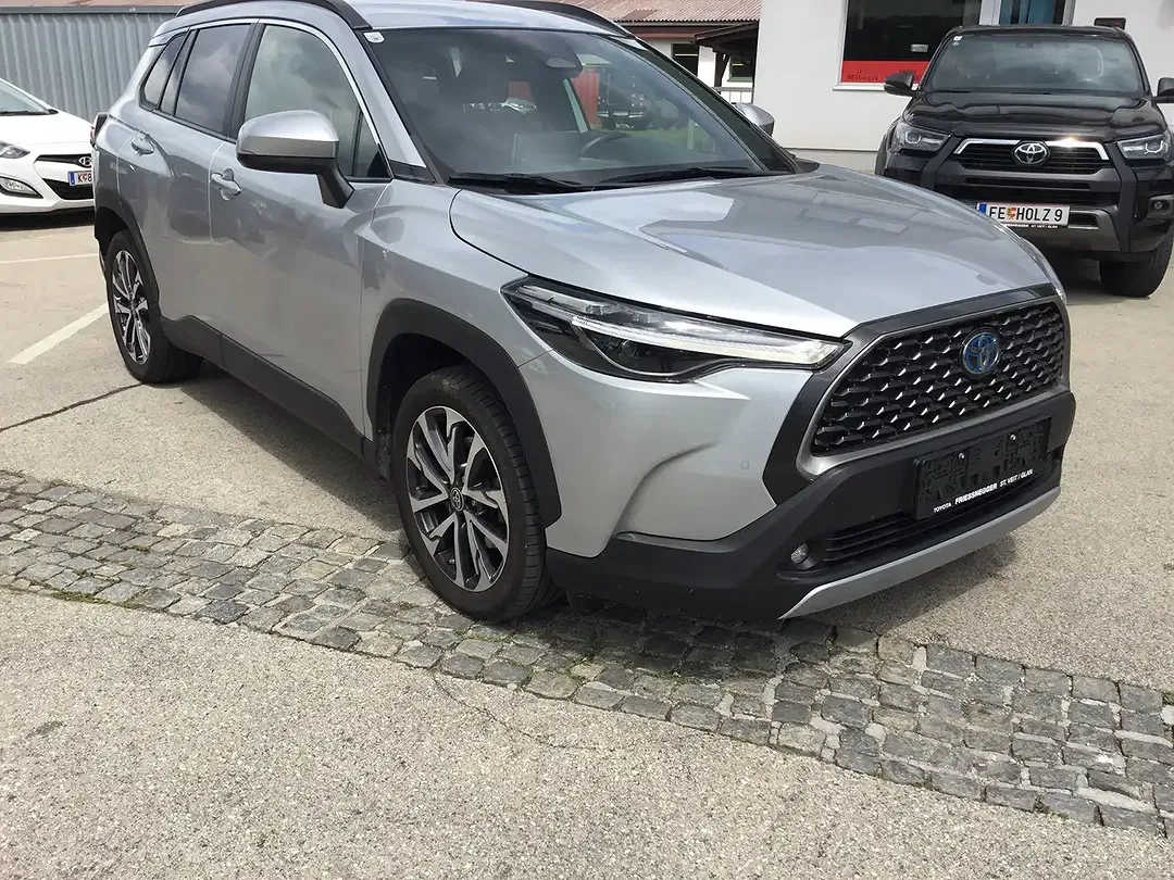 Toyota Corolla Cross - Thumbnail 6