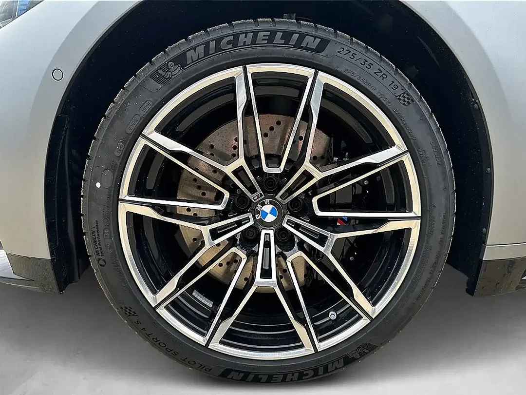 BMW M3 - Thumbnail 8