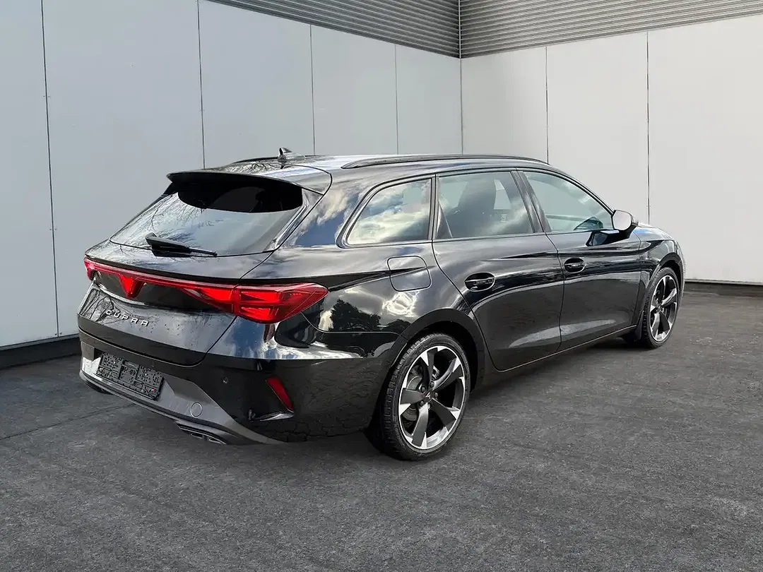 CUPRA Leon - Thumbnail 5