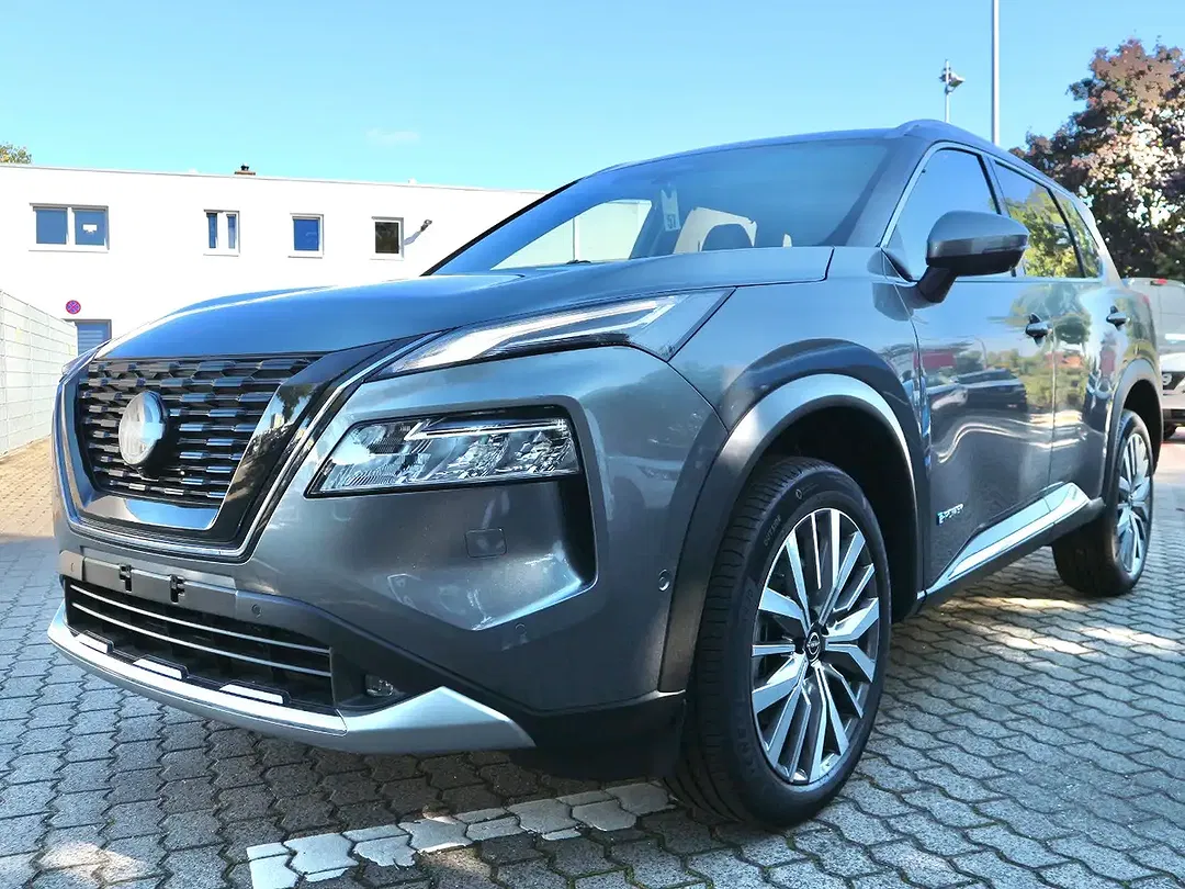 Nissan X-Trail - Thumbnail 2