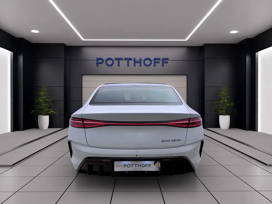 BYD Seal - Thumbnail 4