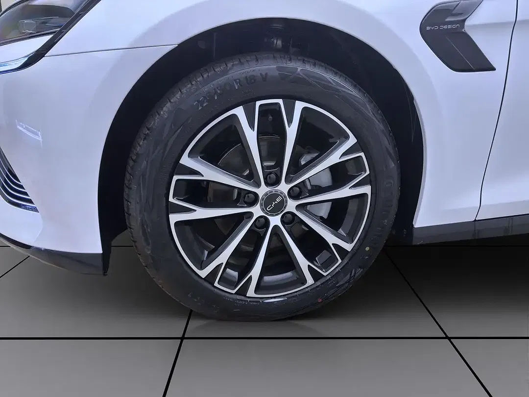 BYD Seal - Thumbnail 8
