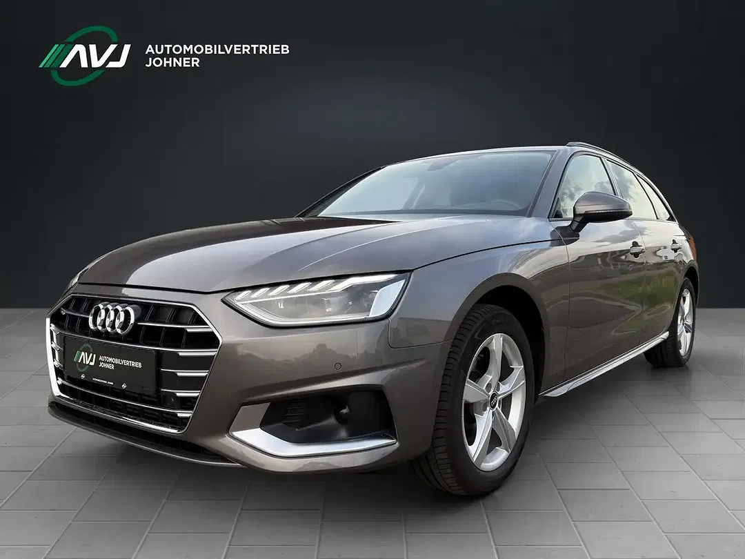 Audi A4 - Thumbnail 1