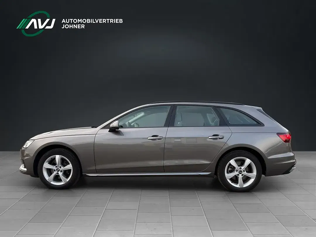 Audi A4 - Thumbnail 2