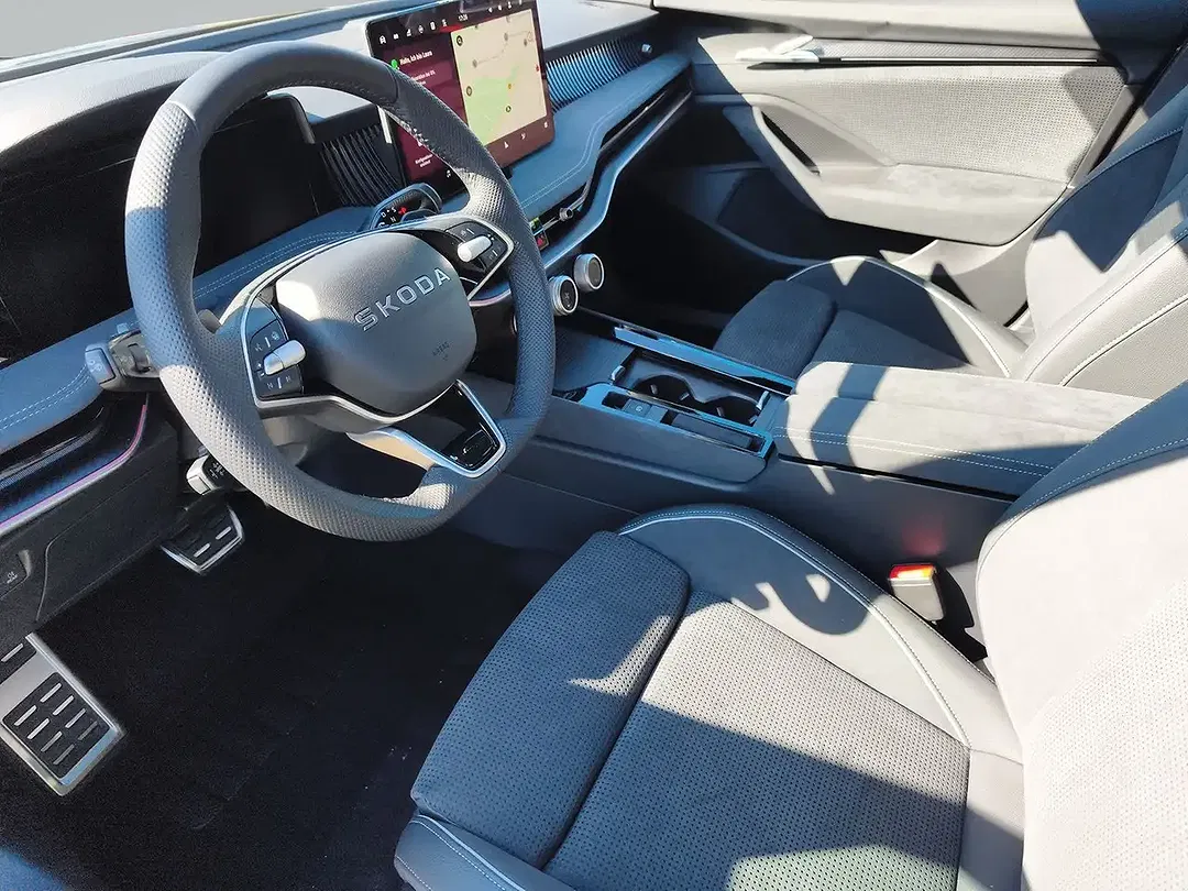Skoda Superb - Thumbnail 10