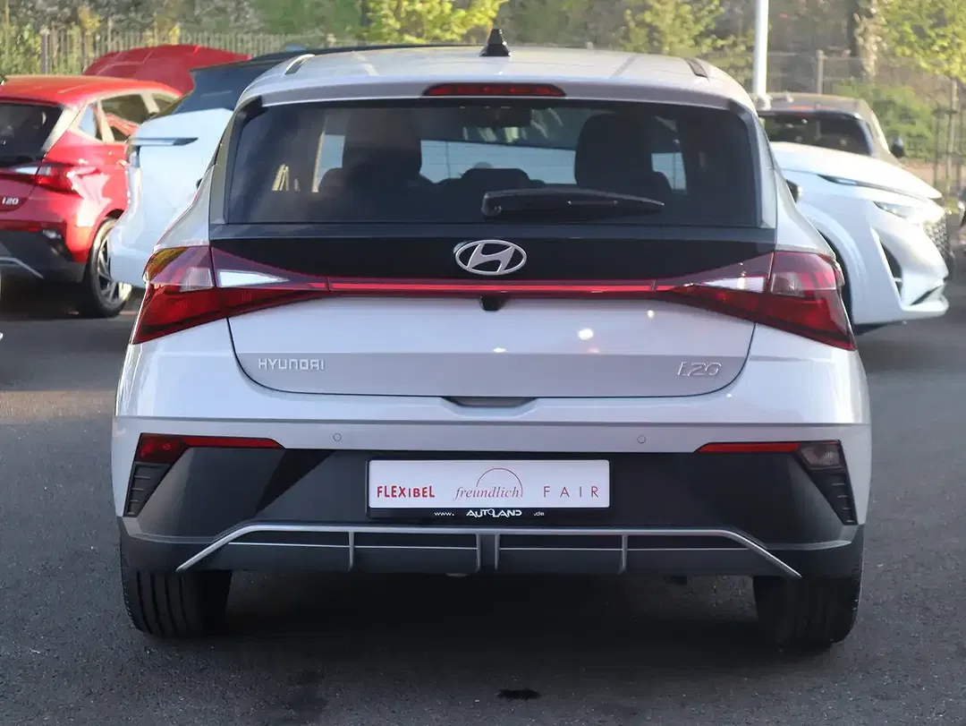 Hyundai i20 - Thumbnail 3