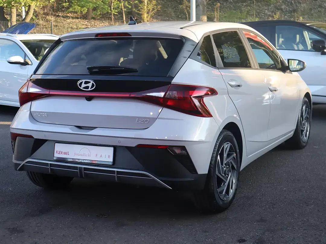 Hyundai i20 - Thumbnail 4