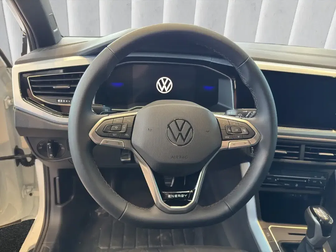 Volkswagen Polo - Thumbnail 9
