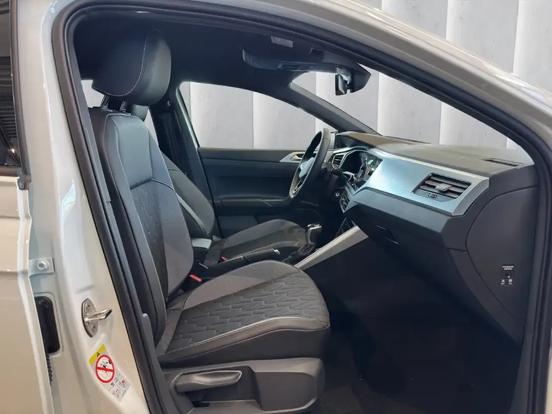 Volkswagen Polo - Thumbnail 11