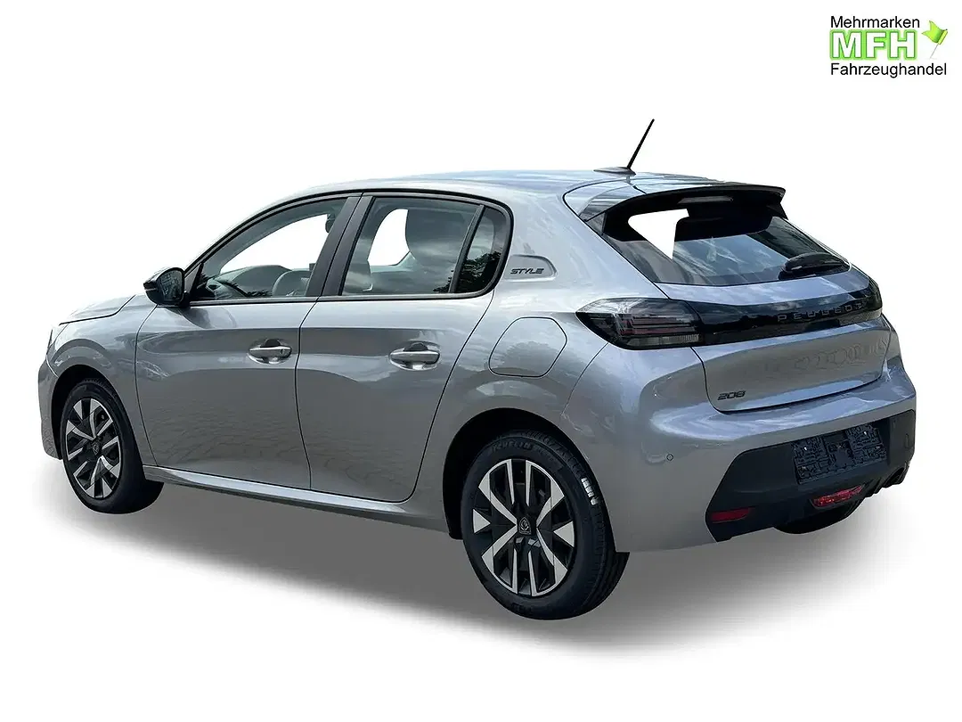 Peugeot 208 - Thumbnail 3