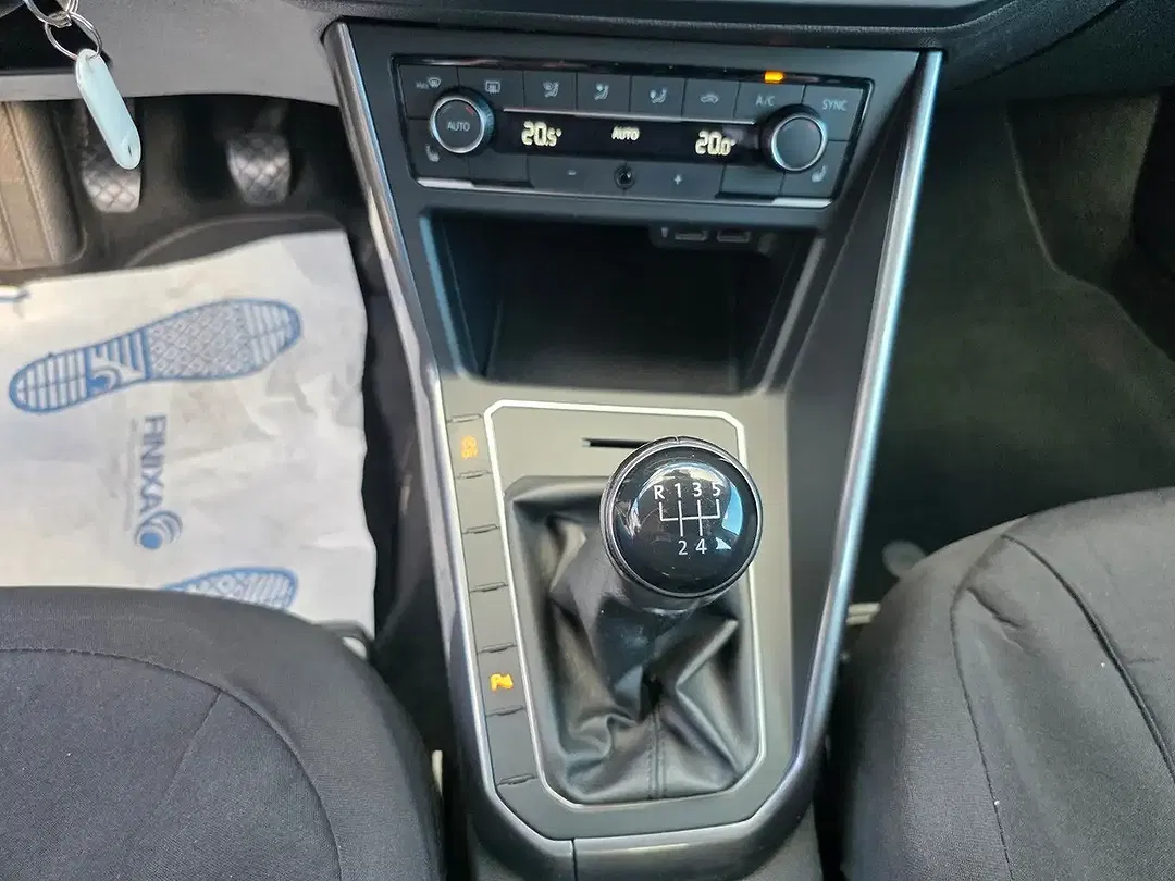 Volkswagen Polo - Thumbnail 10