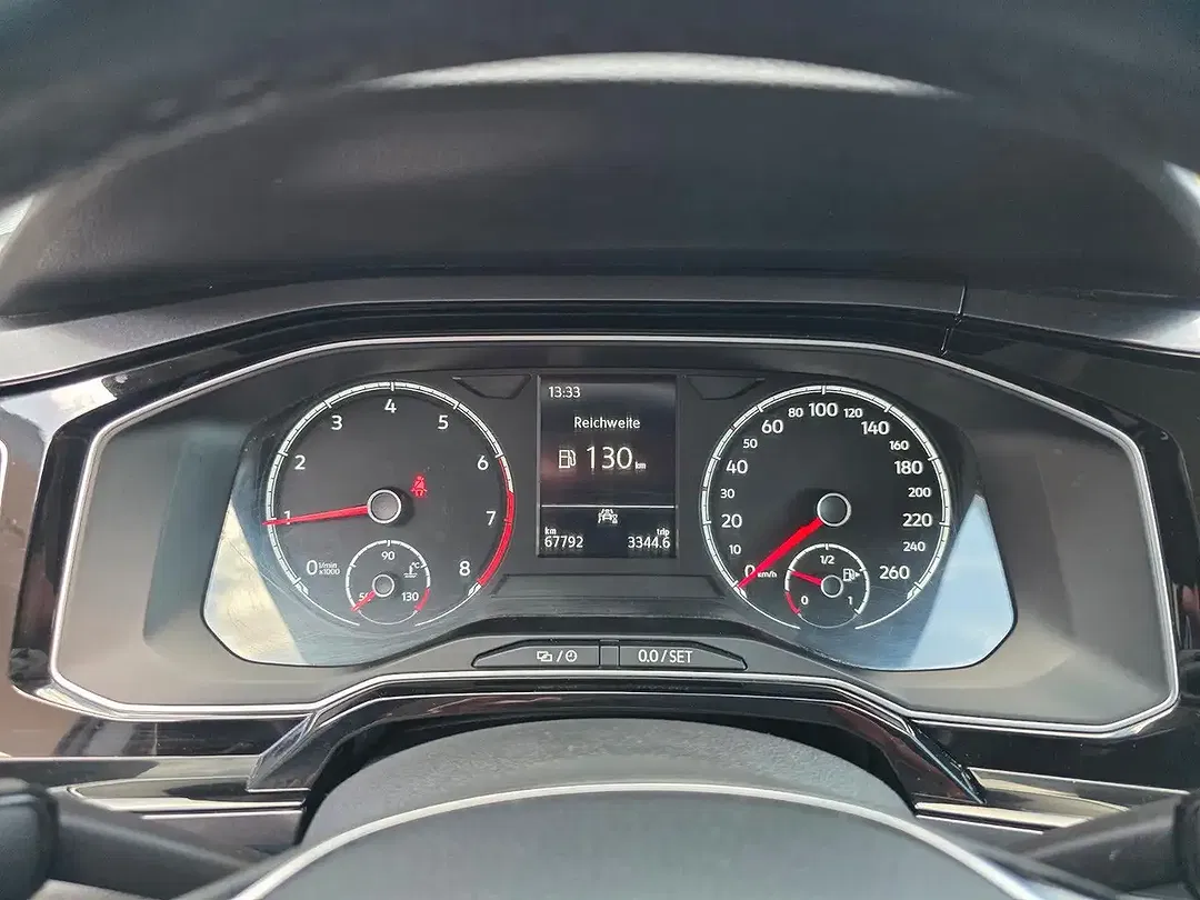 Volkswagen Polo - Thumbnail 11