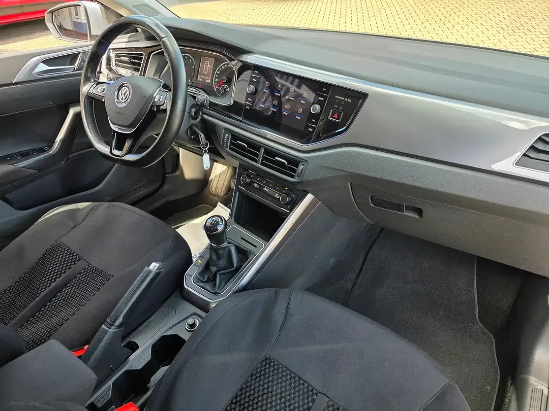 Volkswagen Polo - Thumbnail 2