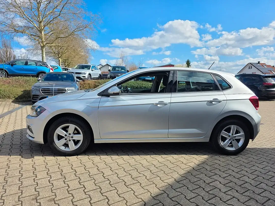 Volkswagen Polo - Thumbnail 6