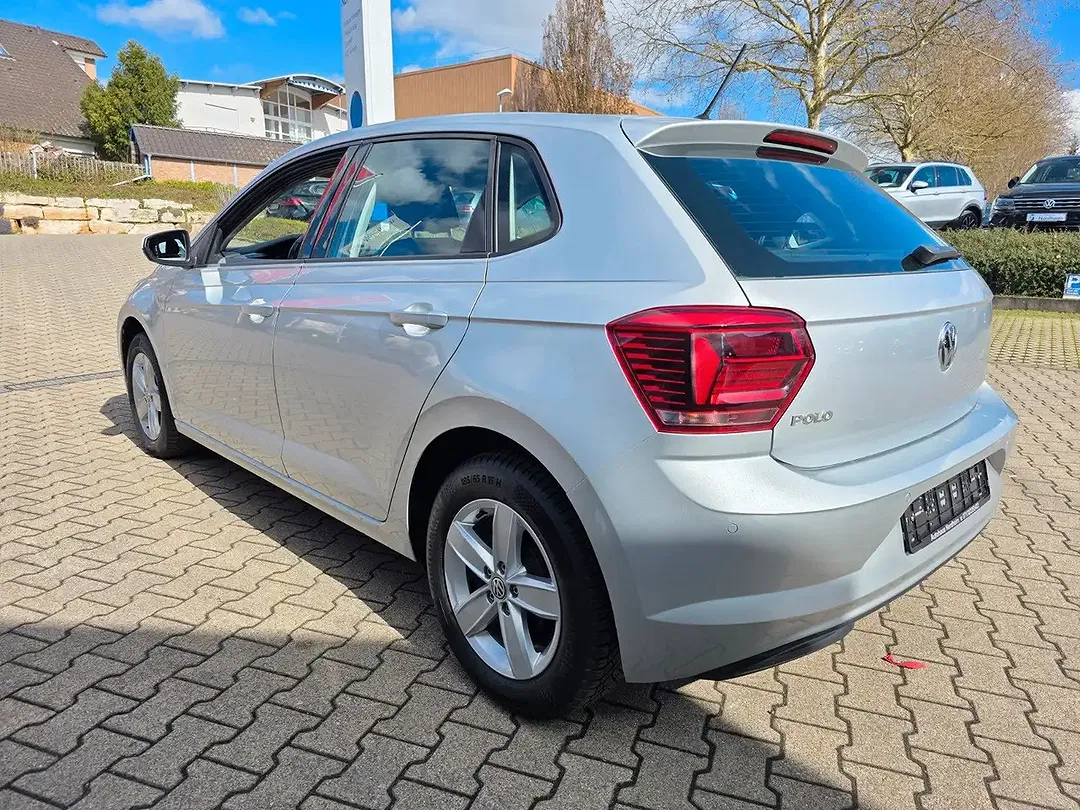 Volkswagen Polo - Thumbnail 7