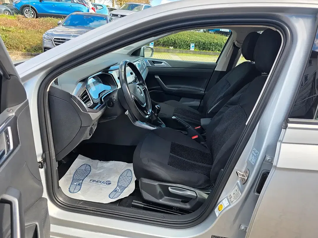 Volkswagen Polo - Thumbnail 8