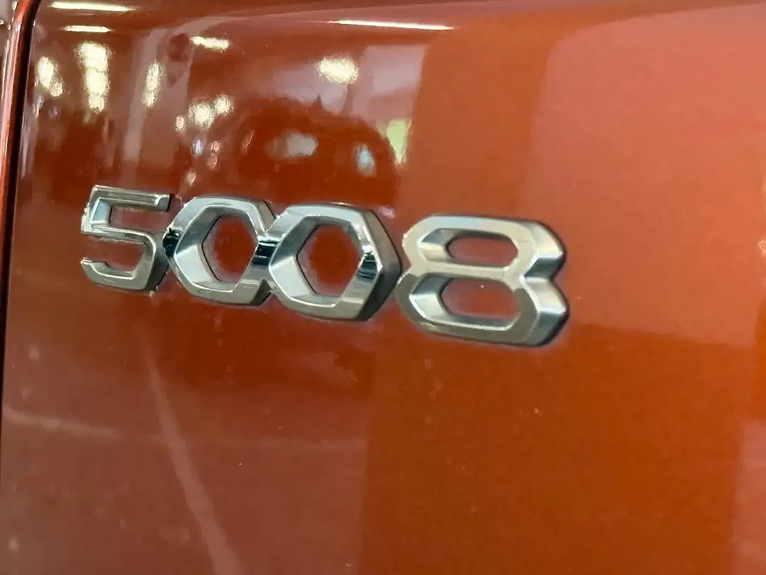 Peugeot 5008 - Thumbnail 6
