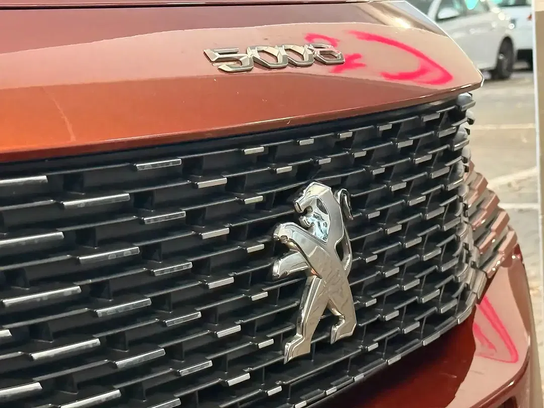 Peugeot 5008 - Thumbnail 7