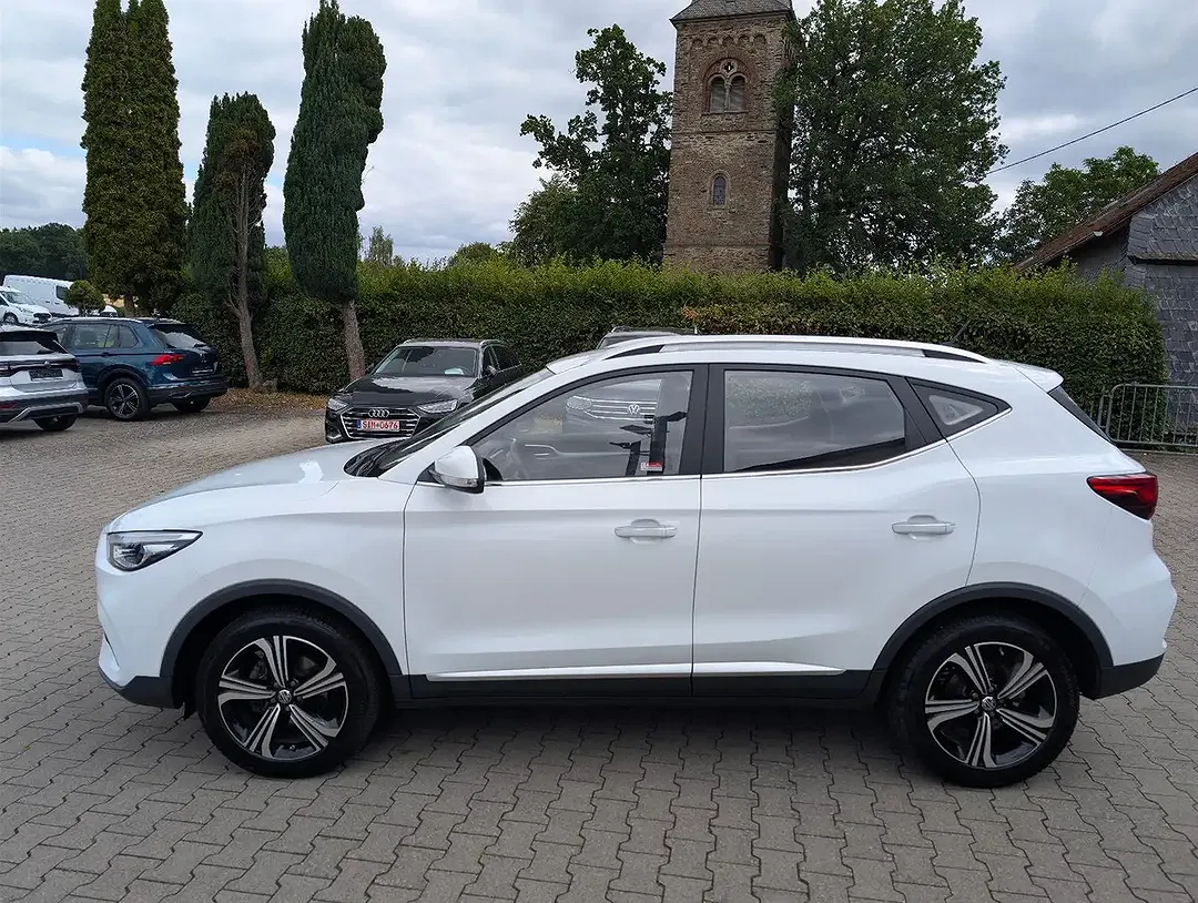 MG ZS - Thumbnail 2