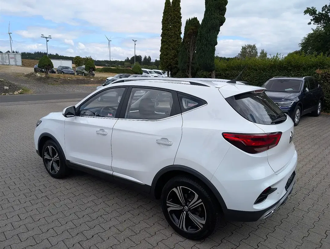 MG ZS - Thumbnail 3