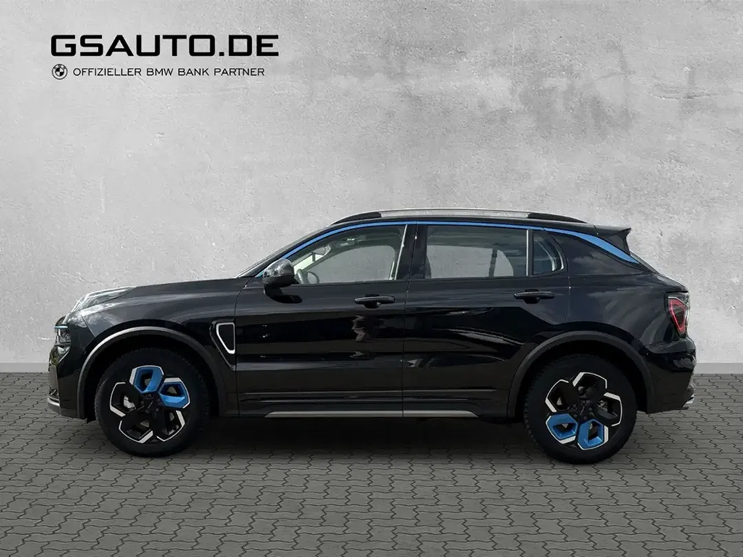 Lynk & Co 01 - Thumbnail 2