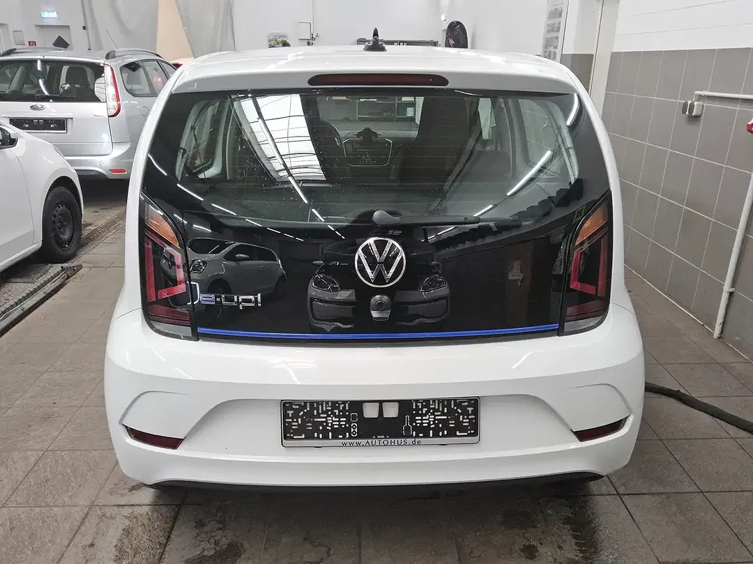 Volkswagen e-up! - Thumbnail 10