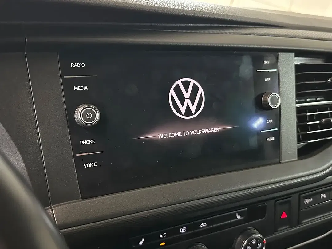 Volkswagen Transporter - Thumbnail 11