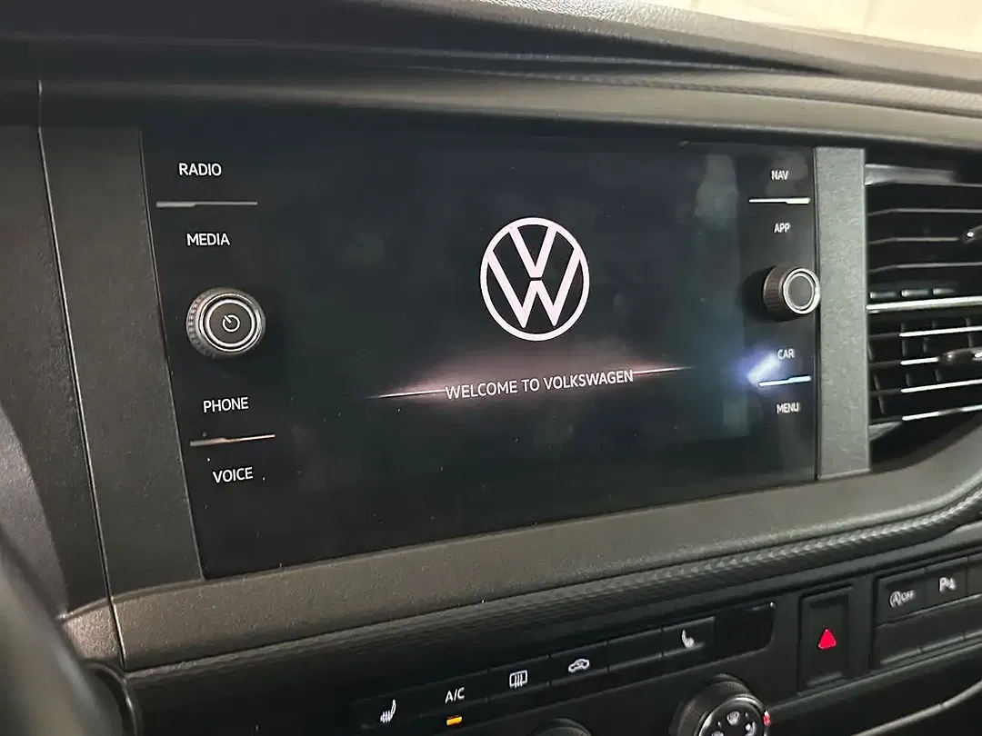 Volkswagen Transporter - Thumbnail 12
