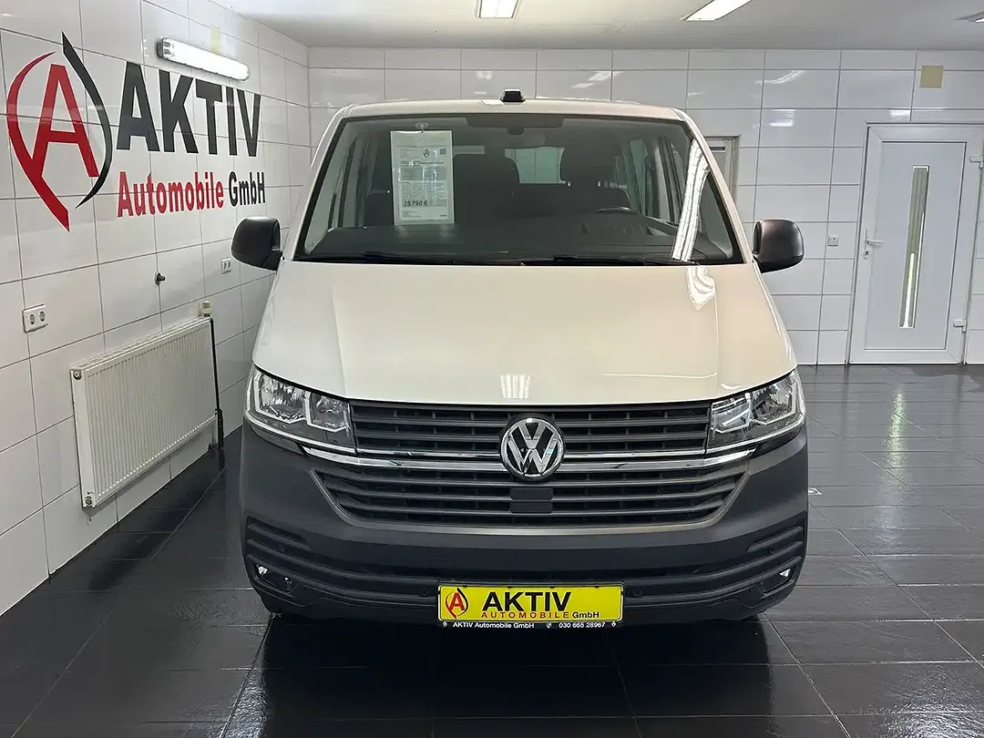 Volkswagen Transporter - Thumbnail 2