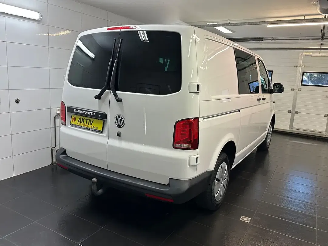 Volkswagen Transporter - Thumbnail 4